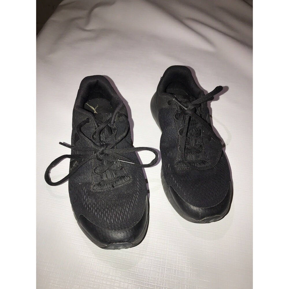 Under Armour Women’s Shoes Running Shoe Size 8 Black
